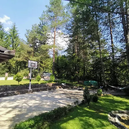 Vikendica Momkovic *