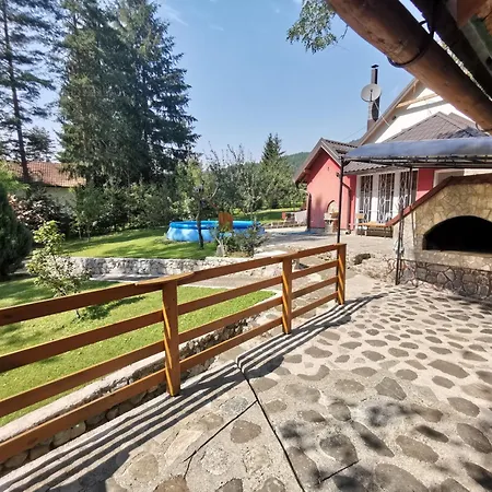 Dom wakacyjny Vikendica Momkovic *